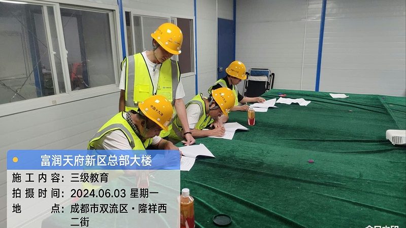 小标题：一、素材积累的重要性