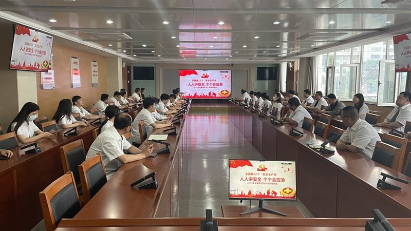 试讲结束后，考生需进行反思总结。反思总结要深刻，从以下几个方面进行：