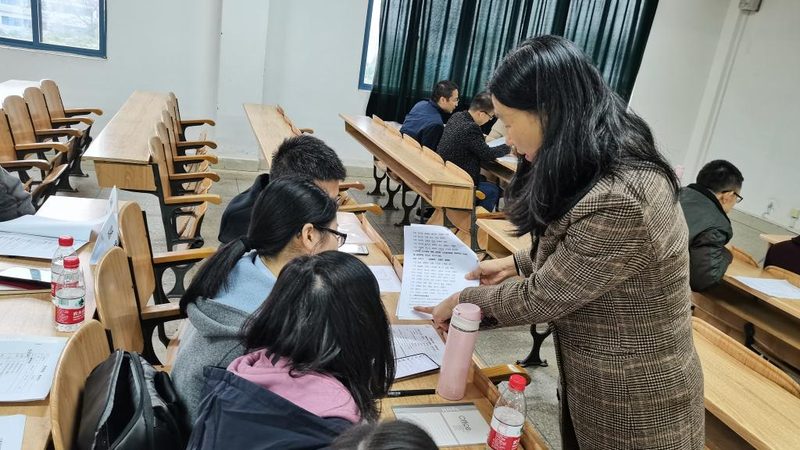 函授与业余上课：时间安排背后的学习效率考量